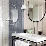 Bastille Speria Hotel