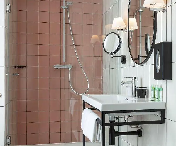 Bastille Speria 3* Париж