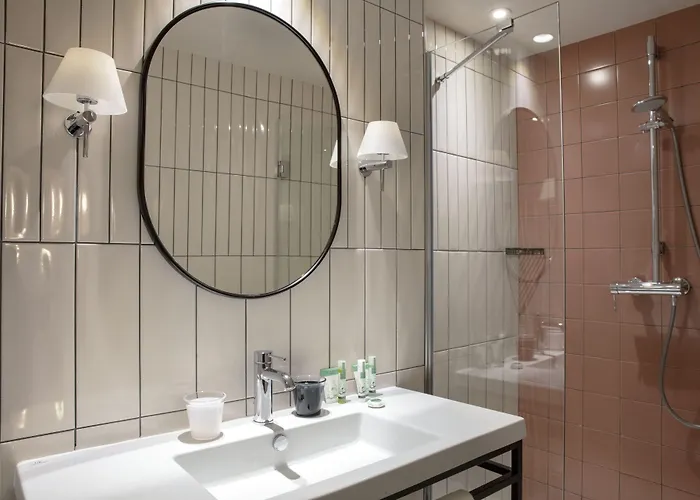 Bastille Speria 3* Париж