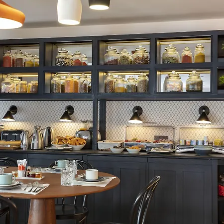 Otel Bastille Speria